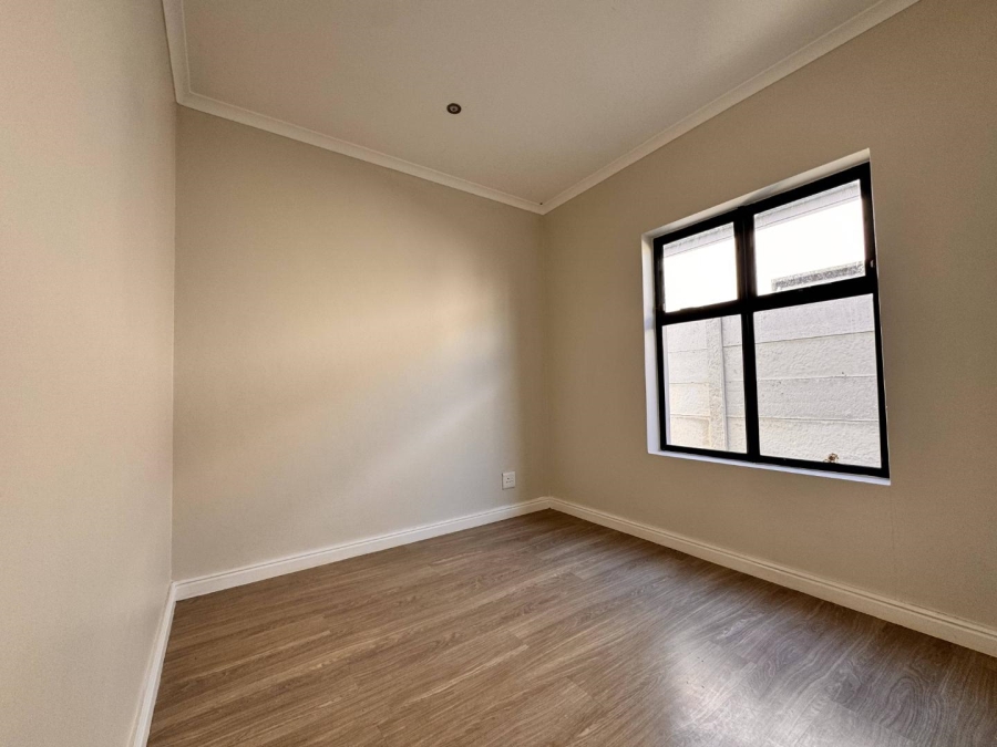 To Let 3 Bedroom Property for Rent in Parklands North Western Cape